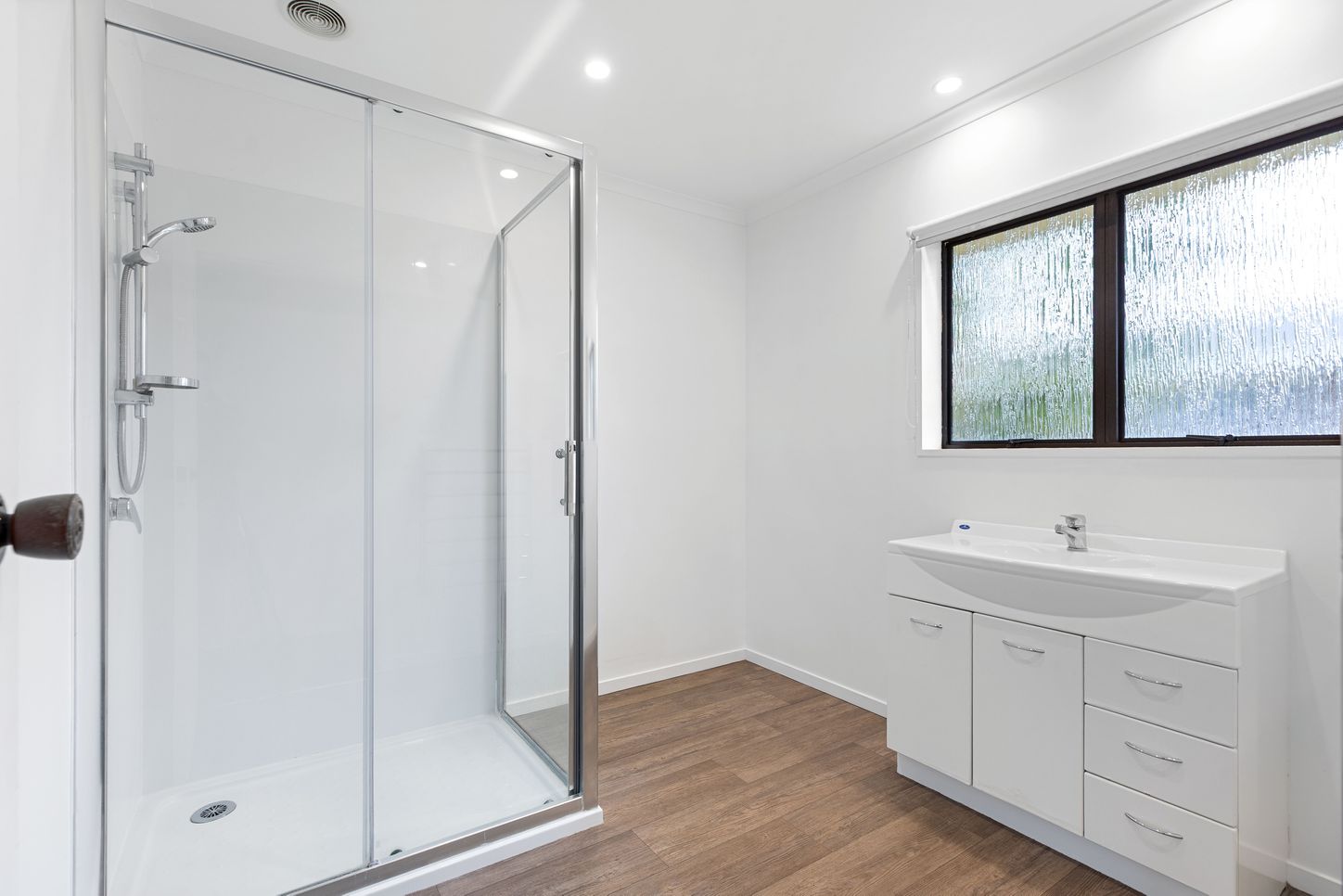 Property - BATHROOM Copy   Evans Property Management - Evans Property Management