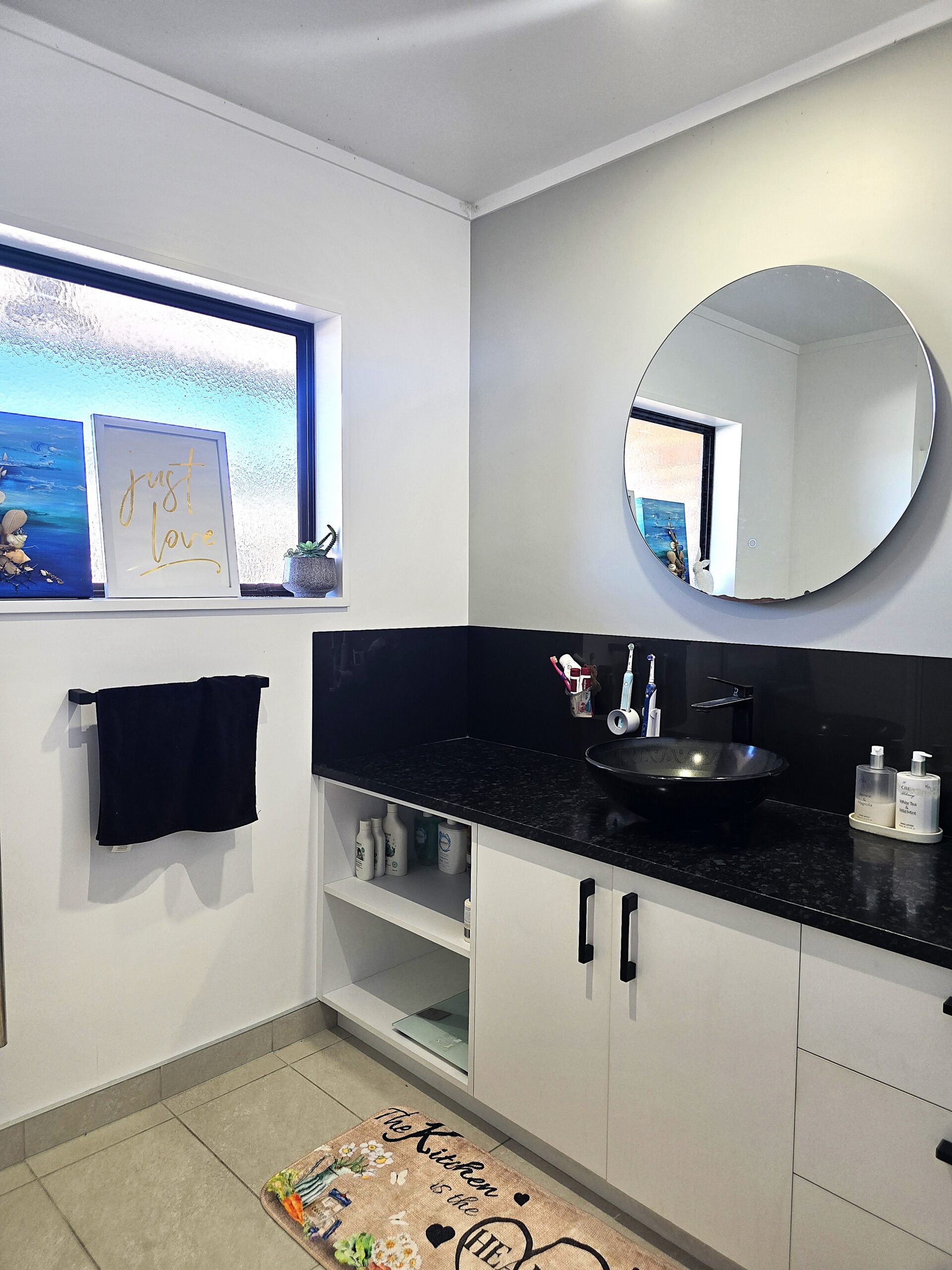 Property - Bathroom 1 Scaled   Evans Property Management - Evans Property Management