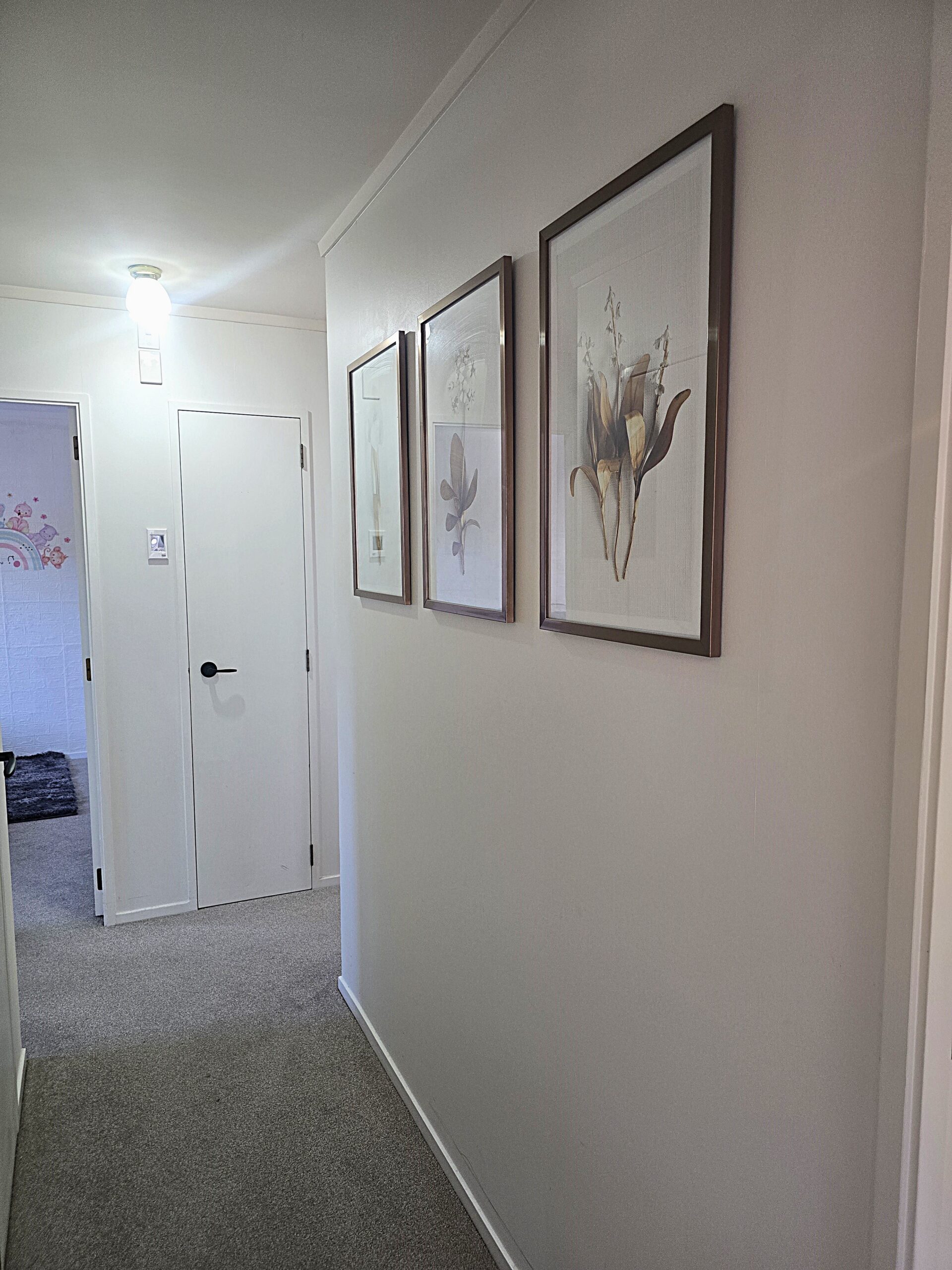 Property - Hallway Scaled   Evans Property Management - Evans Property Management