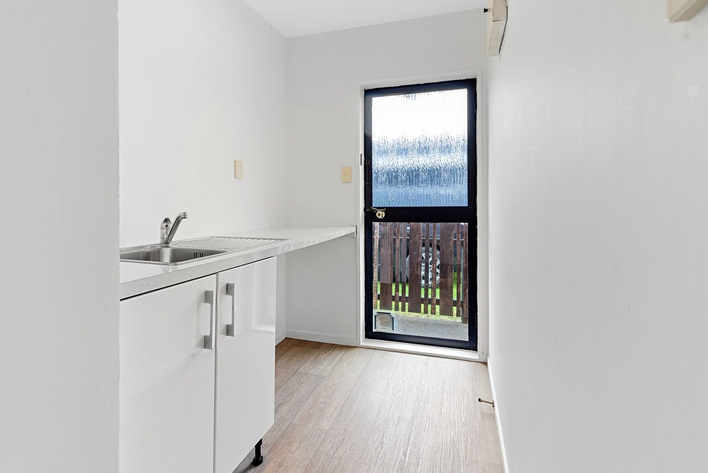 Property - SEPARATE LAUNDRY Copy   Evans Property Management - Evans Property Management