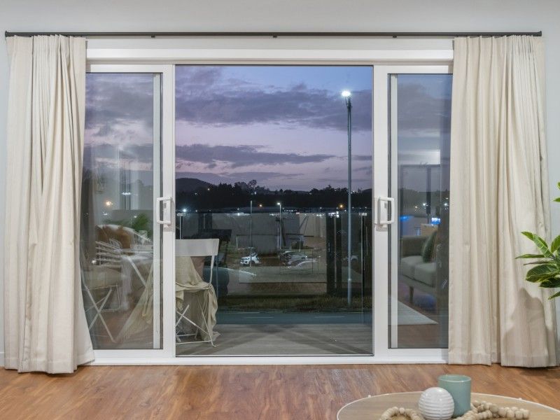 Property - Balcony   Evans Property Management - Evans Property Management