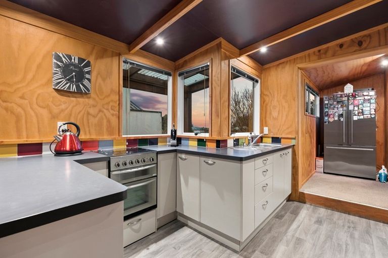 Property - Main Kitchen Evans Property Management - Evans Property Management