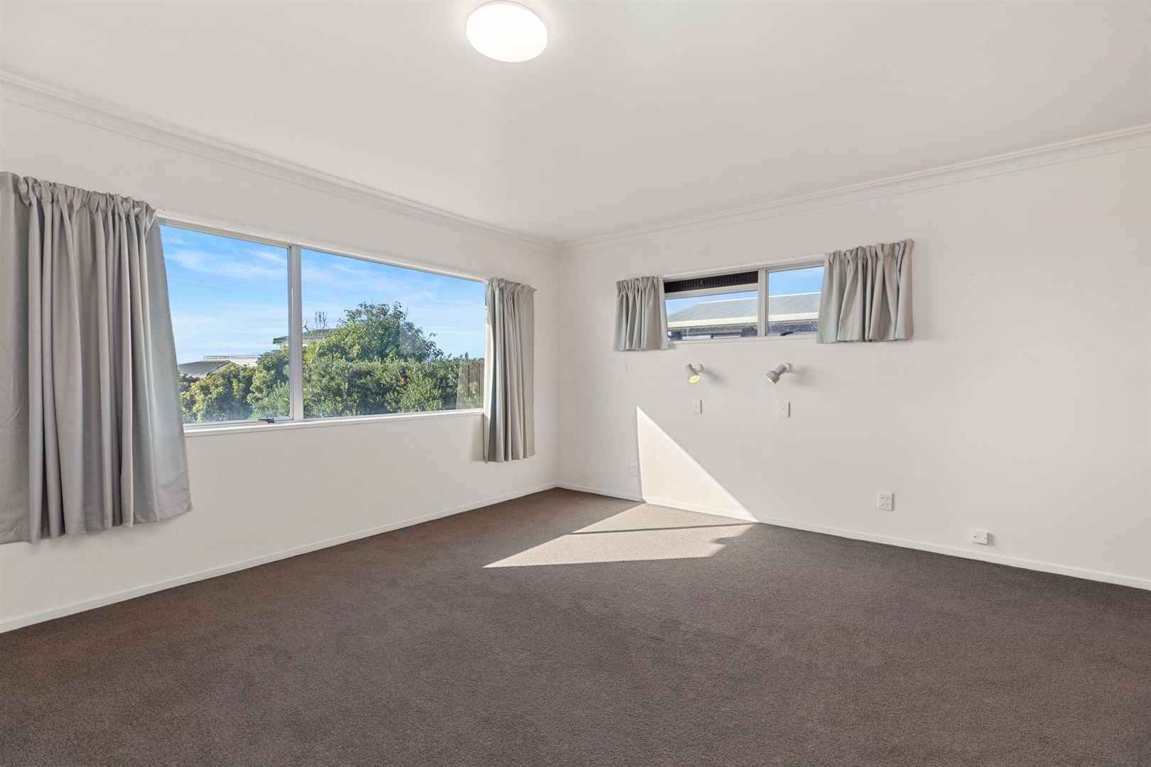 Property - BED 1 1   Evans Property Management - Evans Property Management