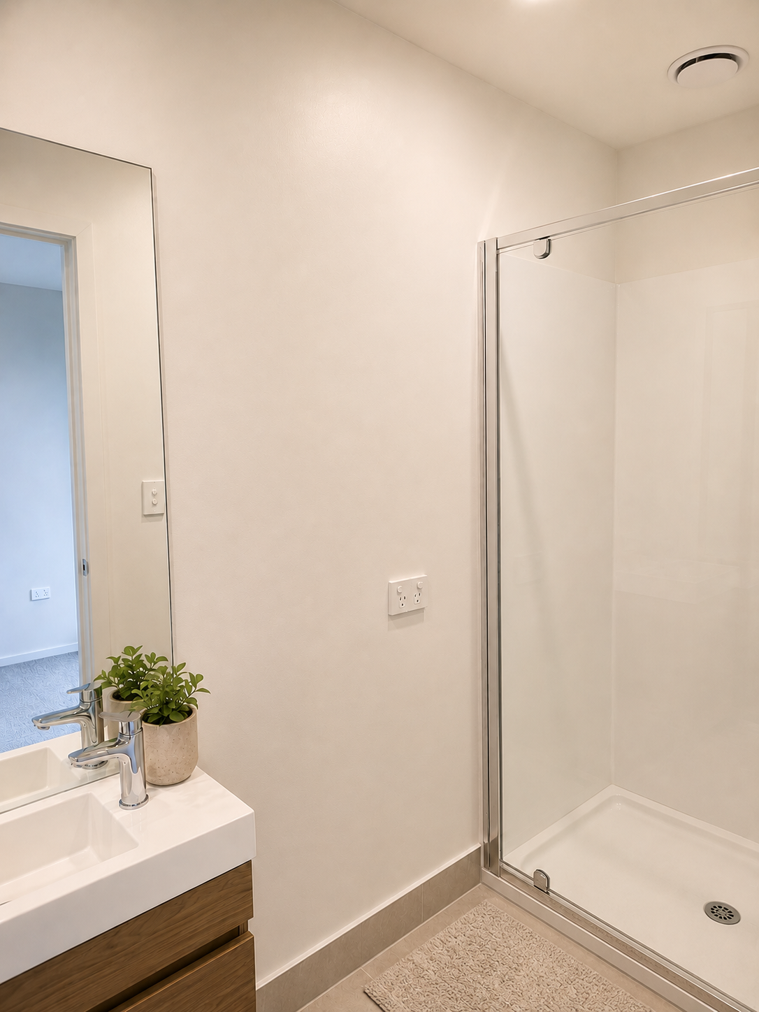 Property - Ensuite 1   Evans Property Management - Evans Property Management