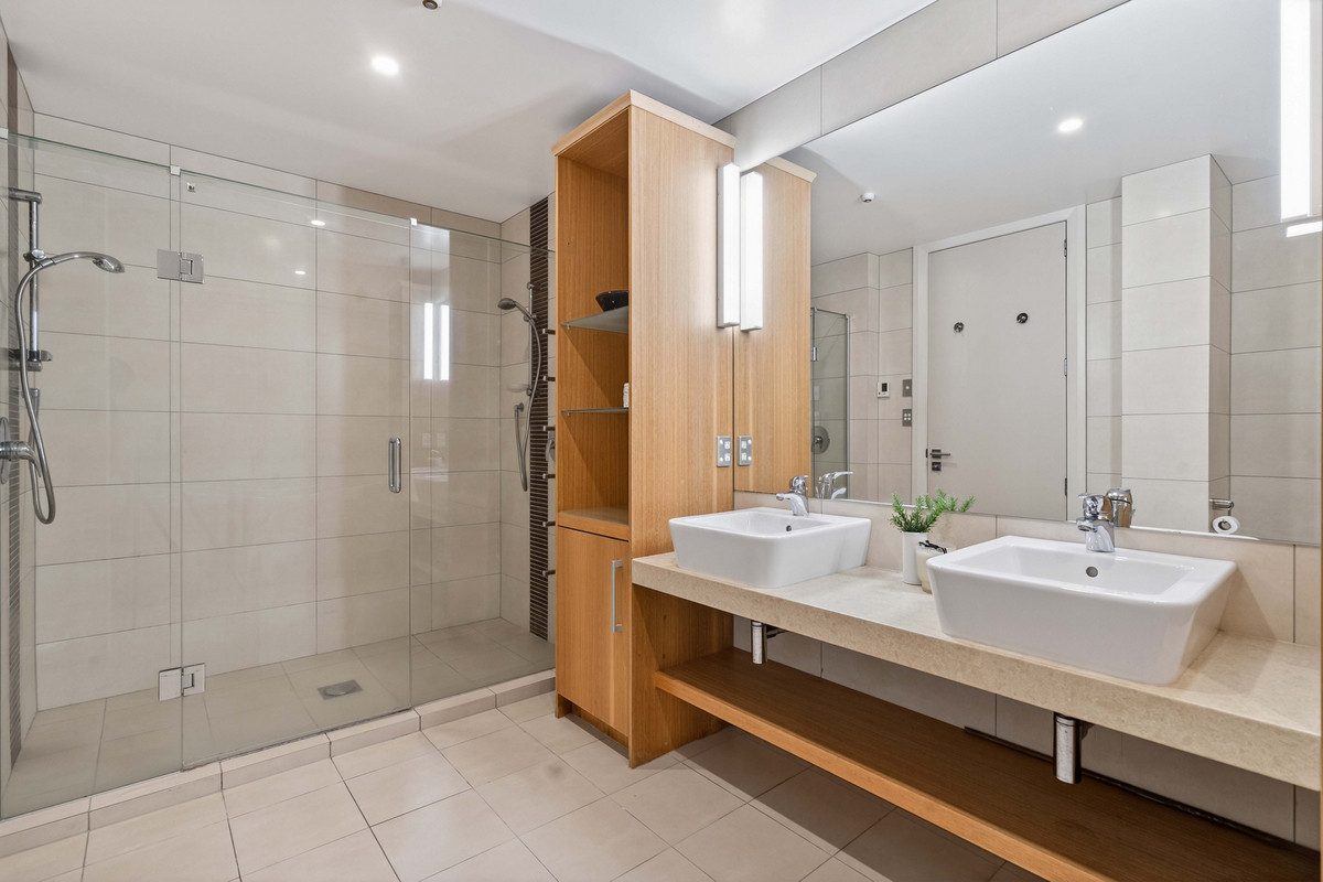 Property - Ensuite   Evans Property Management - Evans Property Management