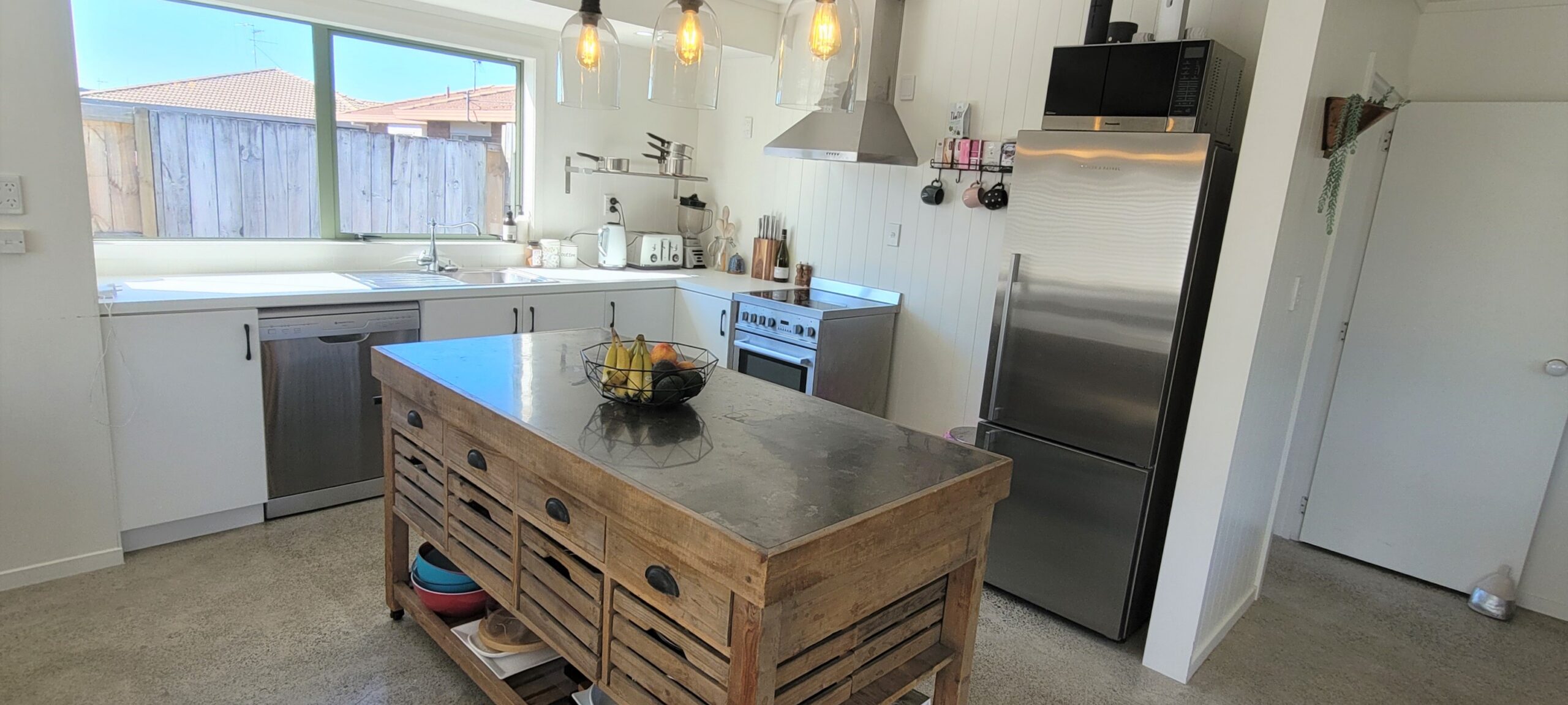 Property - Kitchen 1 Scaled   Evans Property Management - Evans Property Management