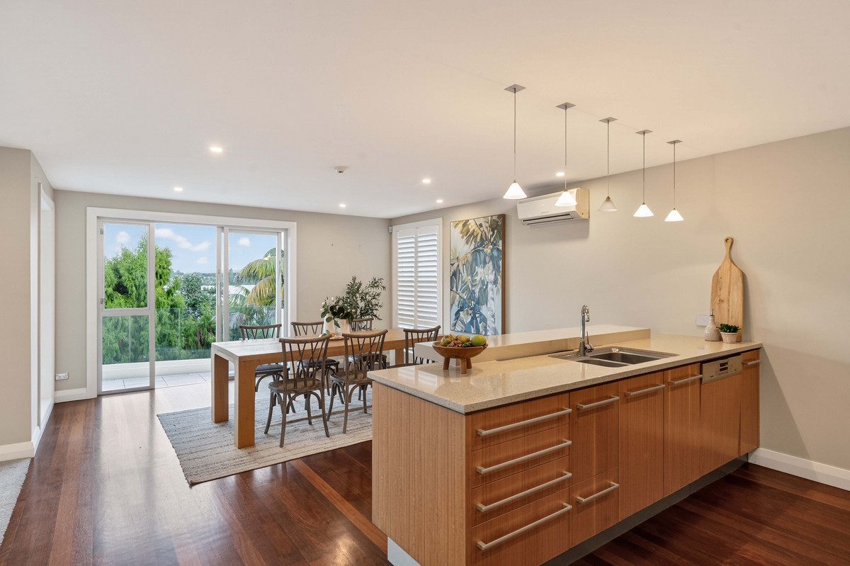 Property - Dining And Kitchen   Evans Property Management - Evans Property Management