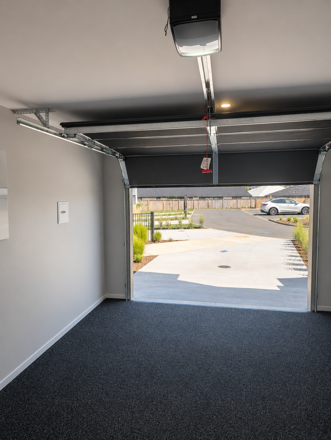 Property - Garage 1   Evans Property Management - Evans Property Management