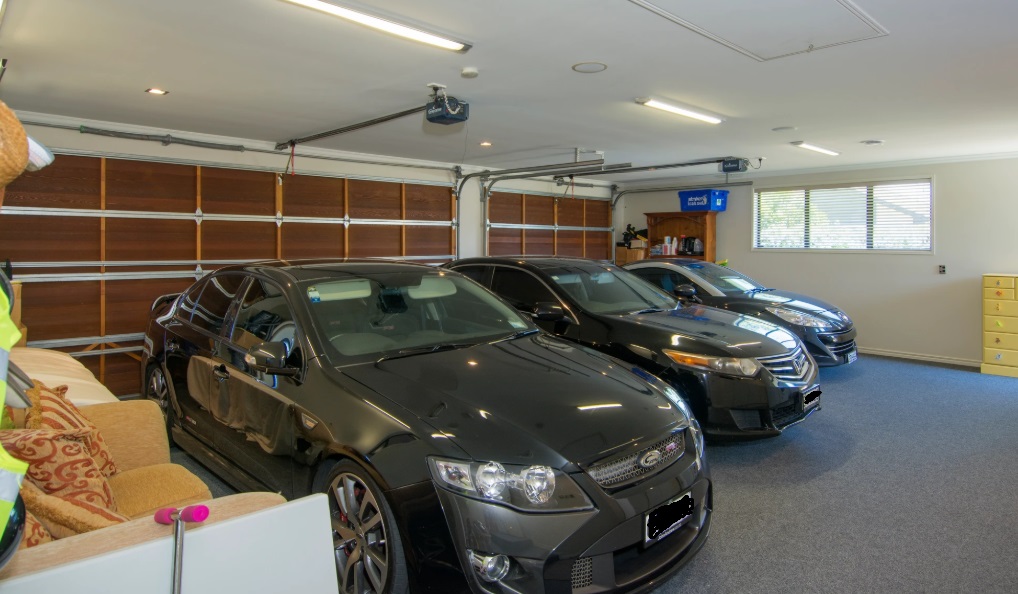 Property - Garage   Evans Property Management - Evans Property Management