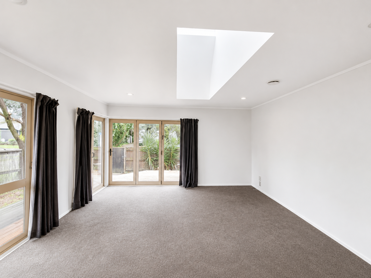 Property - Lounge   Evans Property Management - Evans Property Management