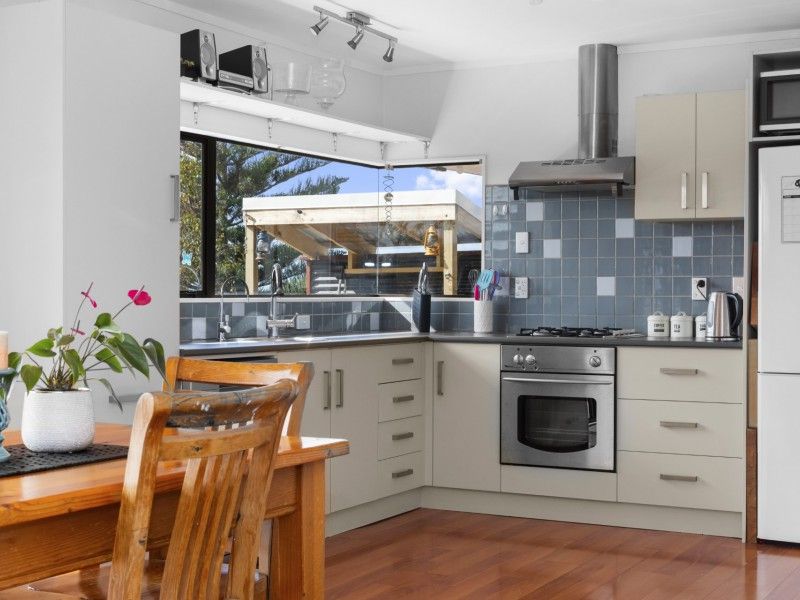 Property - Kitchen 2   Evans Property Management - Evans Property Management